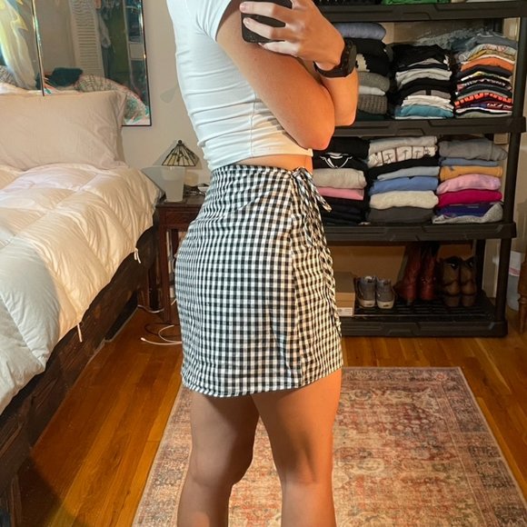 Honey Punch Black/white Gingham Side Tie Wrap Skirt - Picture 8 of 8